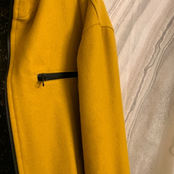 Super dope yellow bomber with hoodie - Picture 8 of 8